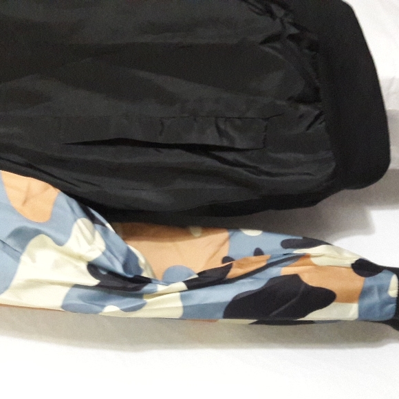 Light Women Jacket Black Size XL Camo Sleeves Fully Lined Front Zipper … - Picture 8 of 14